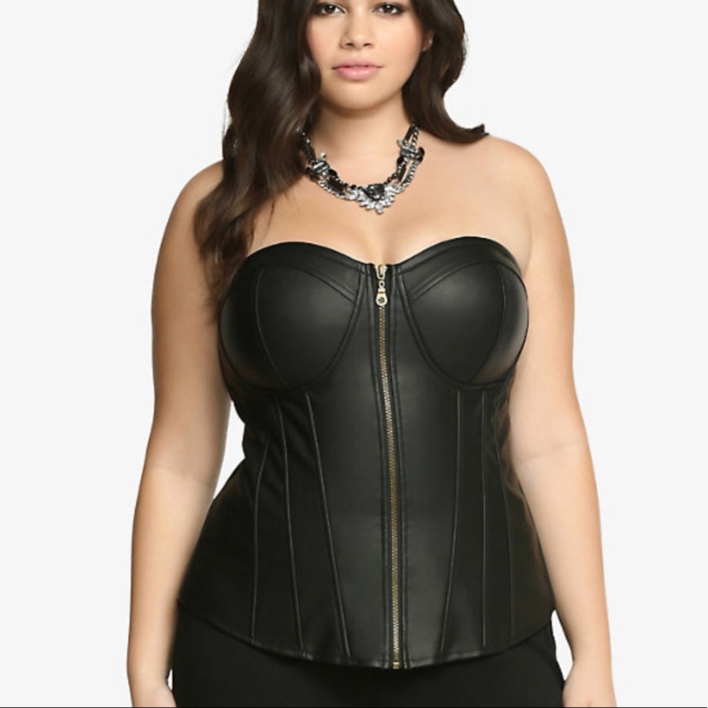 Torrid  Sz 4 Faux Leather Corset Bustier Sexy